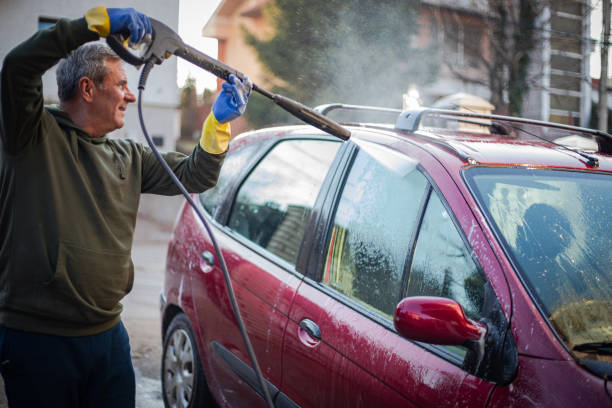 Best Garage Pressure Washing  in Bessemer, MI
